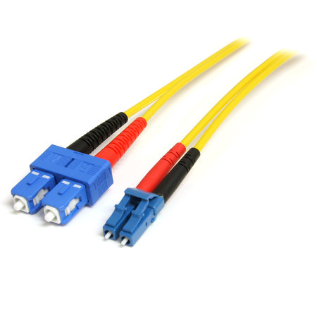 STARTECH.COM 7m Fiber Optic Cable - Single-Mode Duplex 9/125 LSZH - LC/SC SMFIBLCSC7